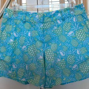 Vineyard Vines shorts